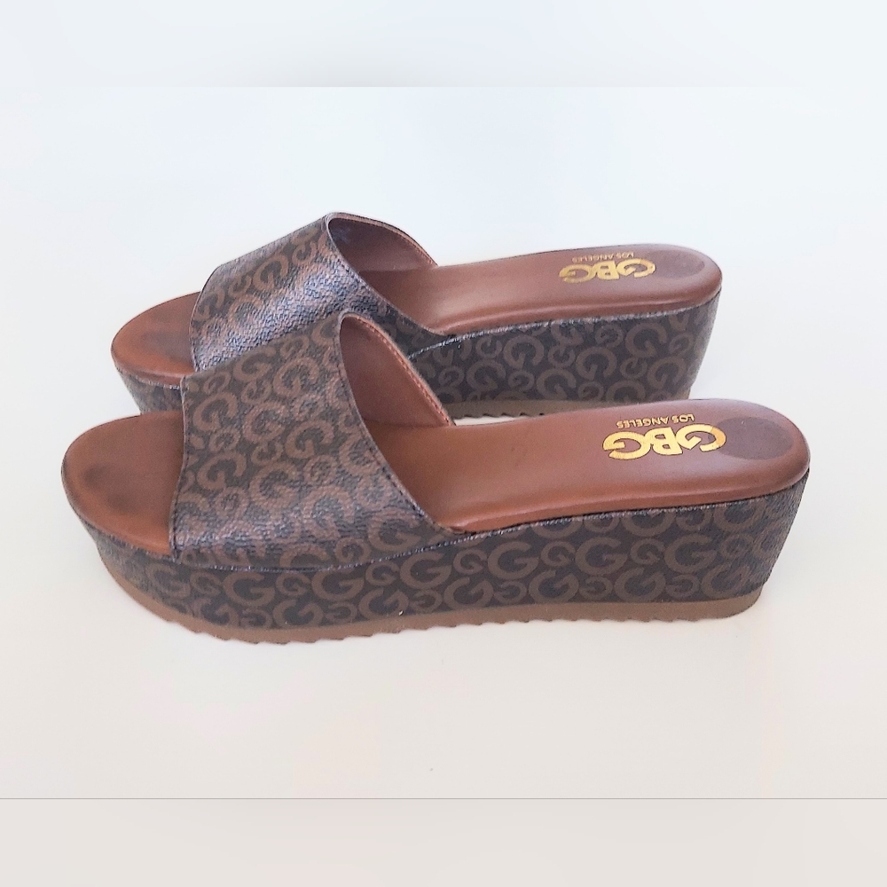 GBG Los Angeles Platform Logo Slide Sandals Shoes Size Womens 6.5 - Picture 3 of 7
